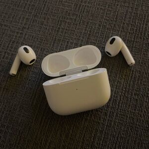 Apple AirPods Gen 3 with Charging Case- never used